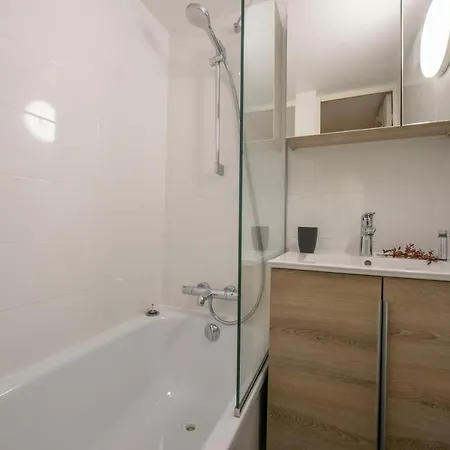 Sainte-foy-l'argentiere Sleeps 4 Appartement *